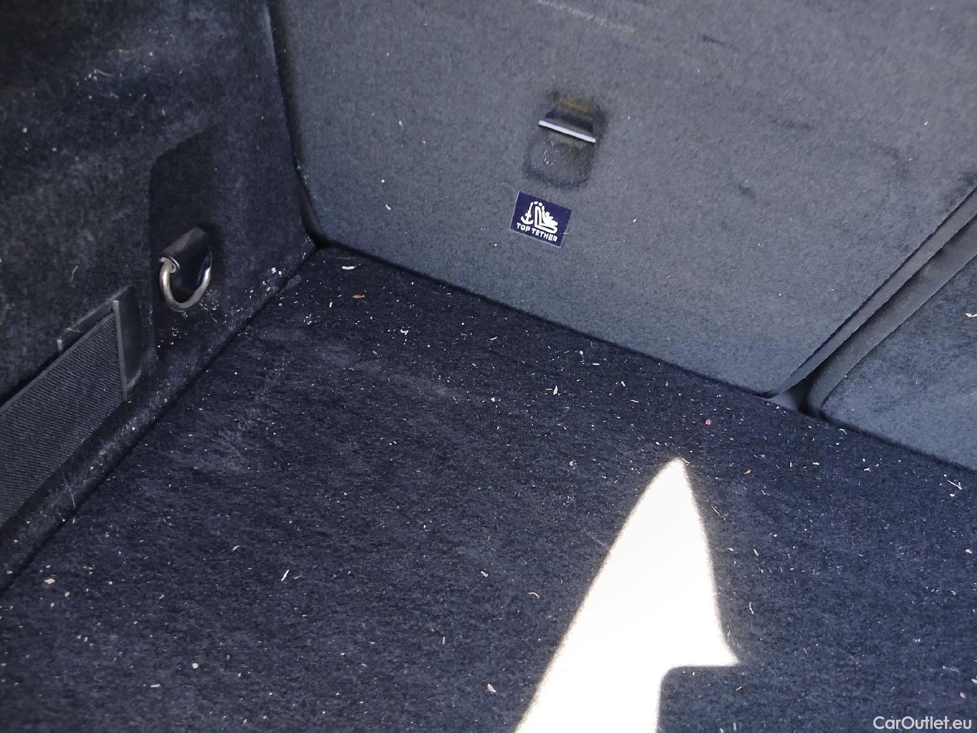  Bmw  X2 BMW  / 2017 / 5P / todoterreno sDrive18i #40