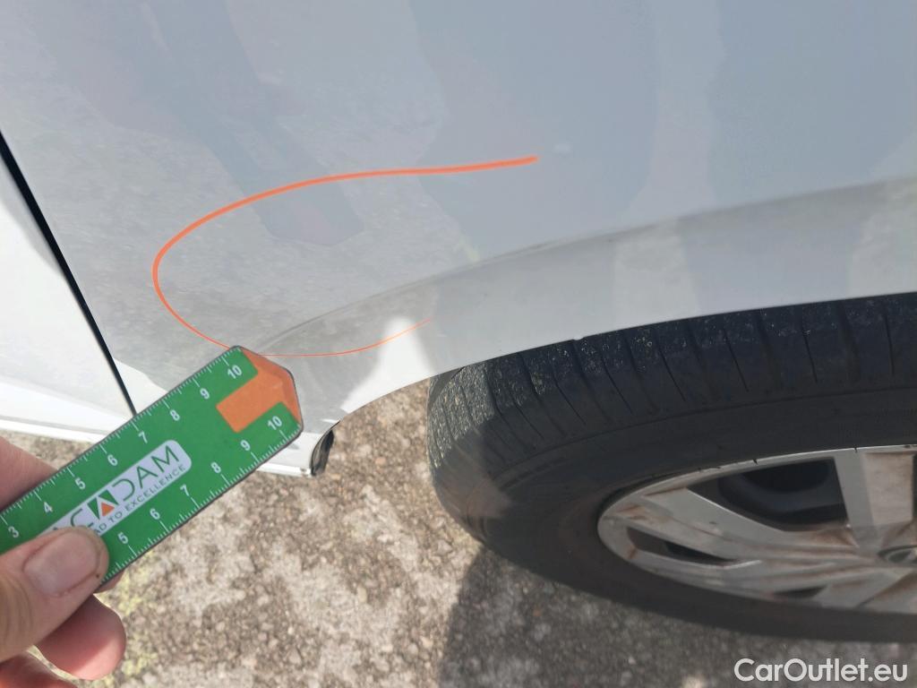  Volkswagen  Polo VOLKSWAGEN  / 2017 / 5P / berlina con portón Edition 1.0 59kW (80CV) #35