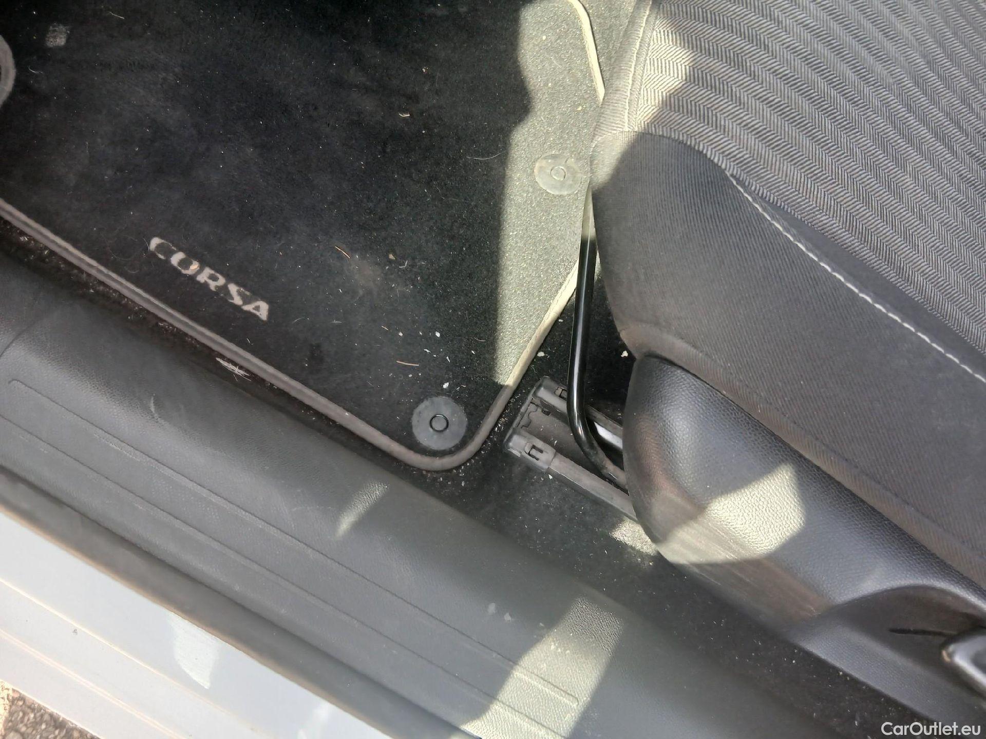  Opel  Corsa OPEL  / 2019 / 5P / berlina con portón 1.2 XEL 55kW (75CV) Edition #1