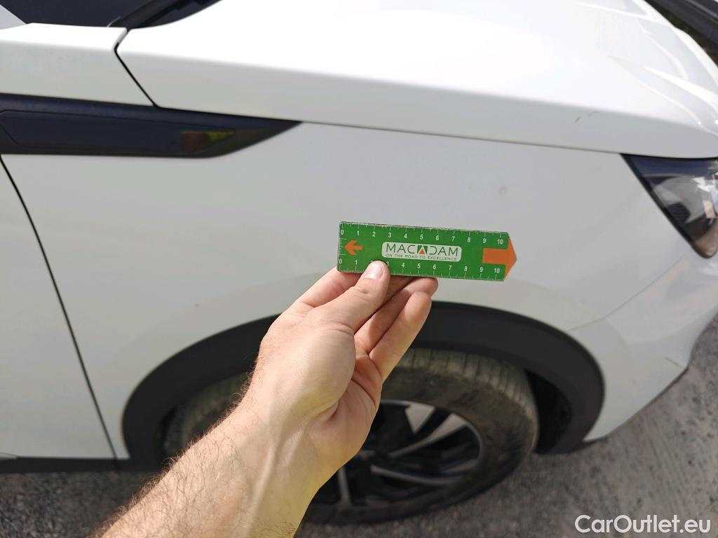  Peugeot  2008 PEUGEOT  / 2019 / 5P / todoterreno Allure BlueHDI 100 S&S BVM6 (AC) #49