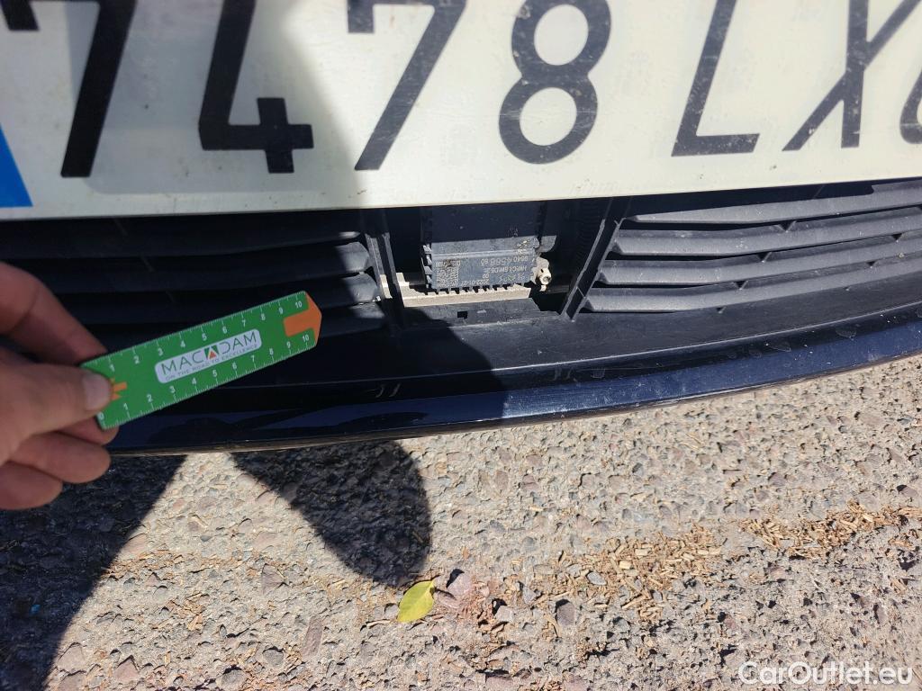  Peugeot  508 PEUGEOT  / 2018 / 5P / berlina con portón 5P Allure Pack PureTech 130 S&S EAT8 #18