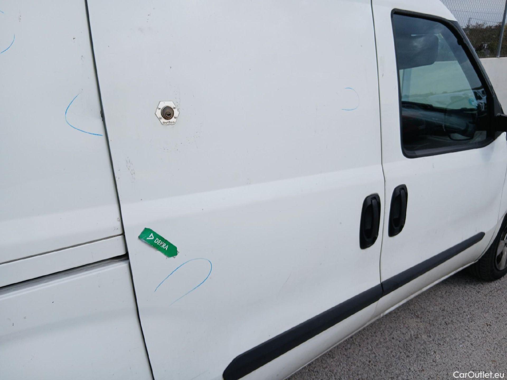  Opel  Combo OPEL  / 2012 / 3P / furgón derivado de turismo Cargo 1.3 CDTI 70kW (95CV) L1 H1 #33