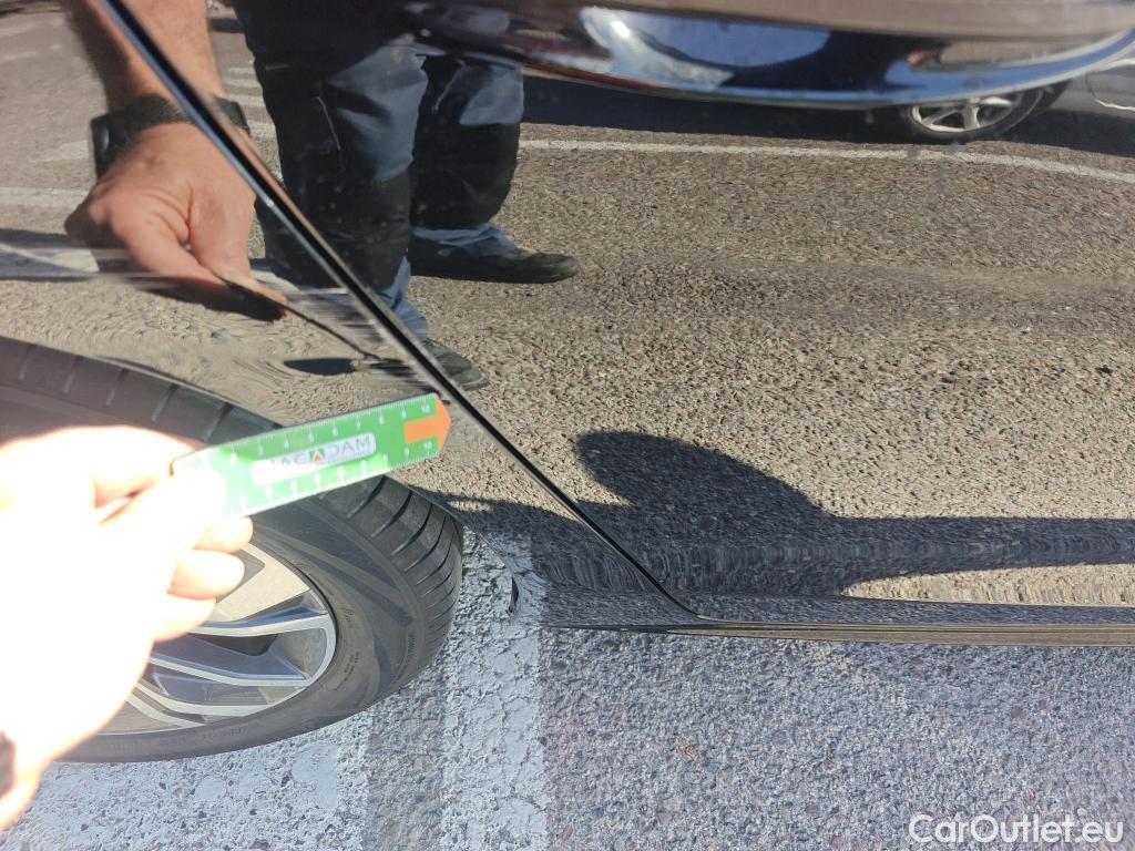  Peugeot  508 PEUGEOT  / 2018 / 5P / berlina con portón 5P Allure Pack PureTech 130 S&S EAT8 #48