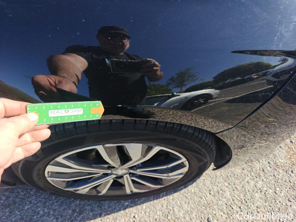  Peugeot  508 PEUGEOT  / 2018 / 5P / berlina con portón 5P Allure Pack PureTech 130 S&S EAT8 #53