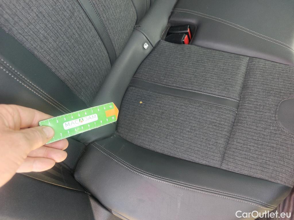  Peugeot  508 PEUGEOT  / 2018 / 5P / berlina con portón 5P Allure Pack PureTech 130 S&S EAT8 #44