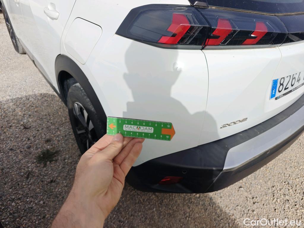  Peugeot  2008 PEUGEOT  / 2019 / 5P / todoterreno Allure BlueHDI 100 S&S BVM6 (AC) #32