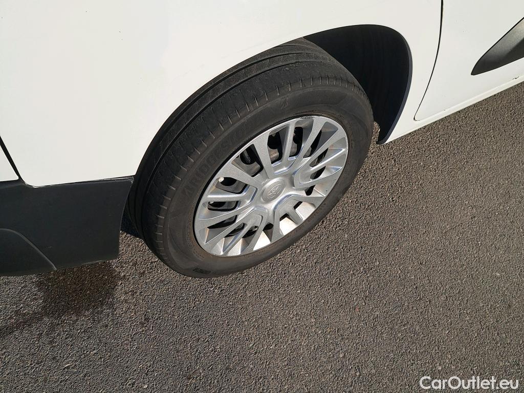  Toyota  Proace TOYOTA  COMBI CITY 1.5D 75kW (100CV) GX L1 #13