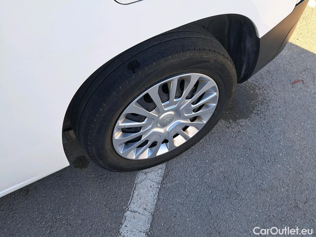  Toyota  Proace TOYOTA  COMBI CITY 1.5D 75kW (100CV) GX L1 #15