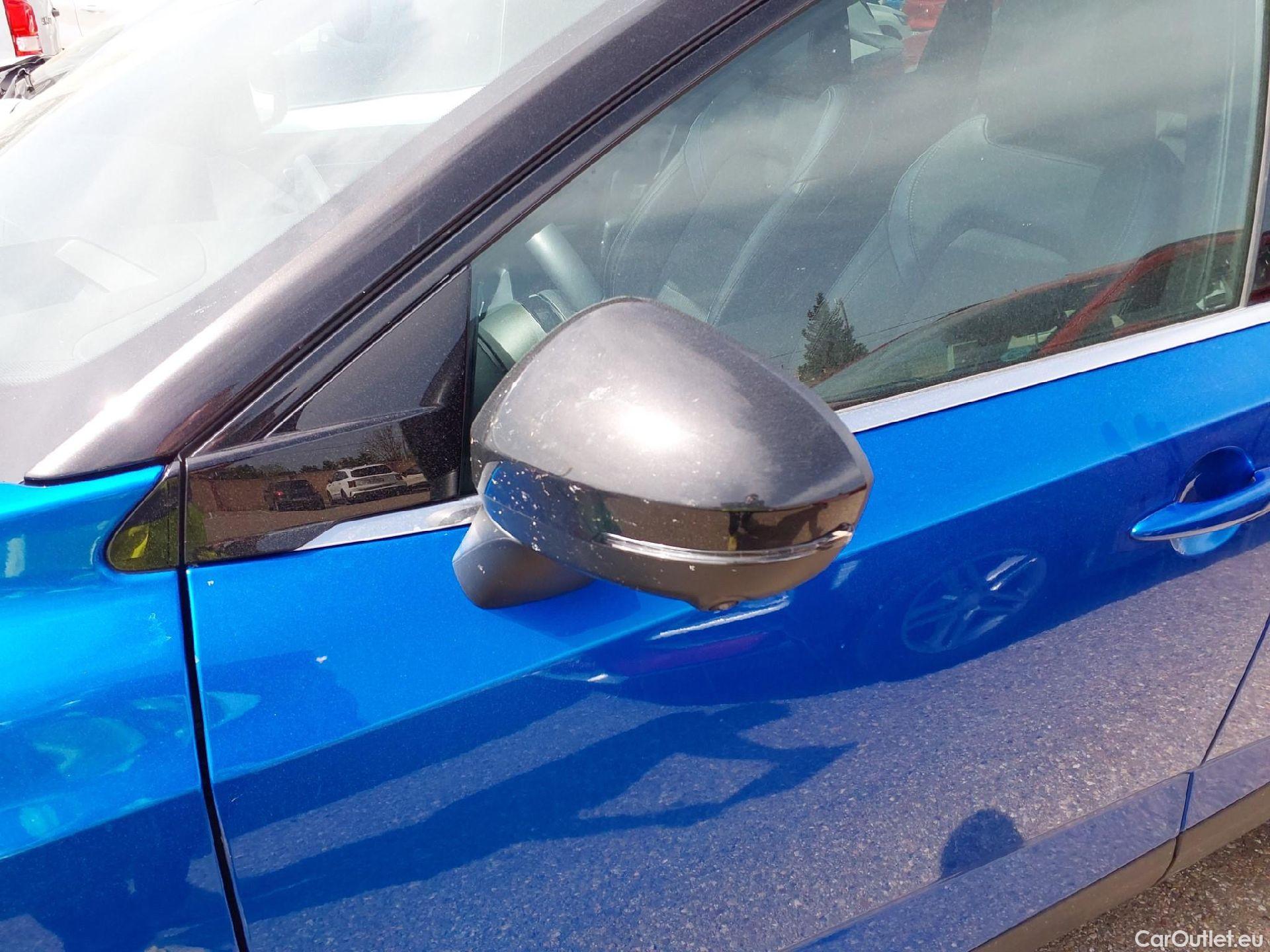  Nissan  Qashqai NISSAN  / 2021 / 5P / todoterreno DIG-T 116kW mHEV Xtronic Tekna #3