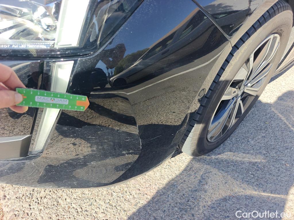  Peugeot  508 PEUGEOT  / 2018 / 5P / berlina con portón 5P Allure Pack PureTech 130 S&S EAT8 #73