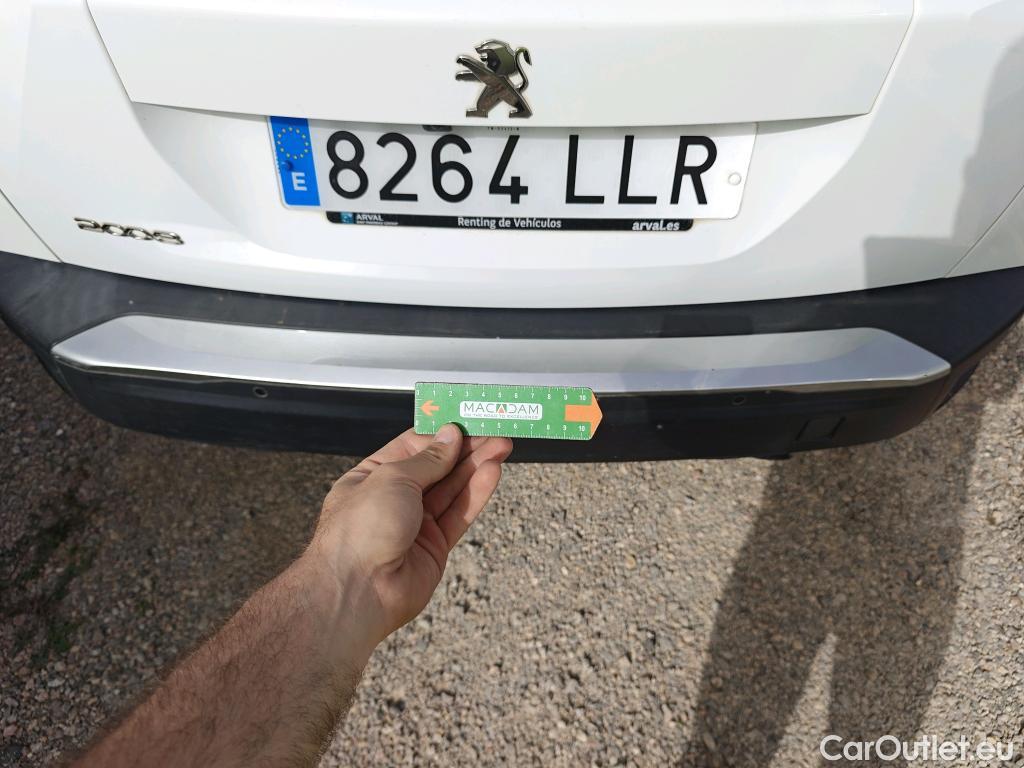  Peugeot  2008 PEUGEOT  / 2019 / 5P / todoterreno Allure BlueHDI 100 S&S BVM6 (AC) #39