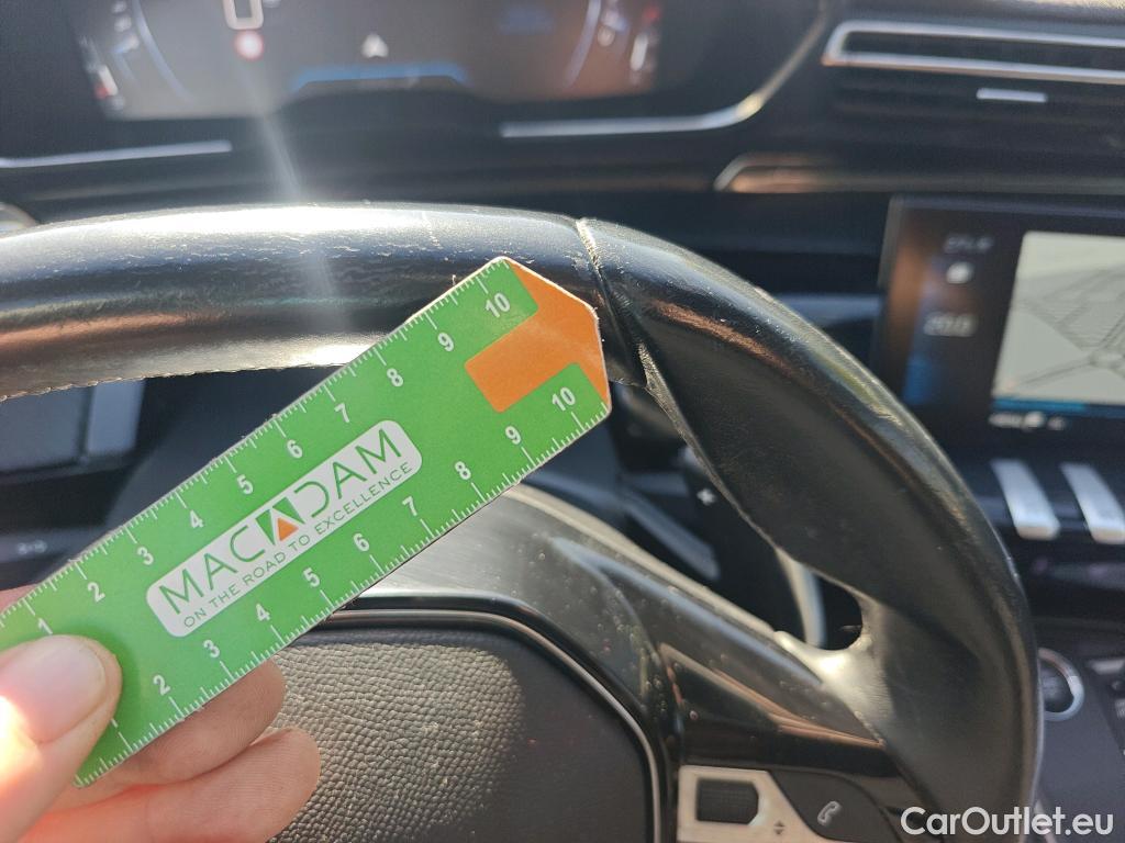  Peugeot  508 PEUGEOT  / 2018 / 5P / berlina con portón 5P Allure Pack PureTech 130 S&S EAT8 #60