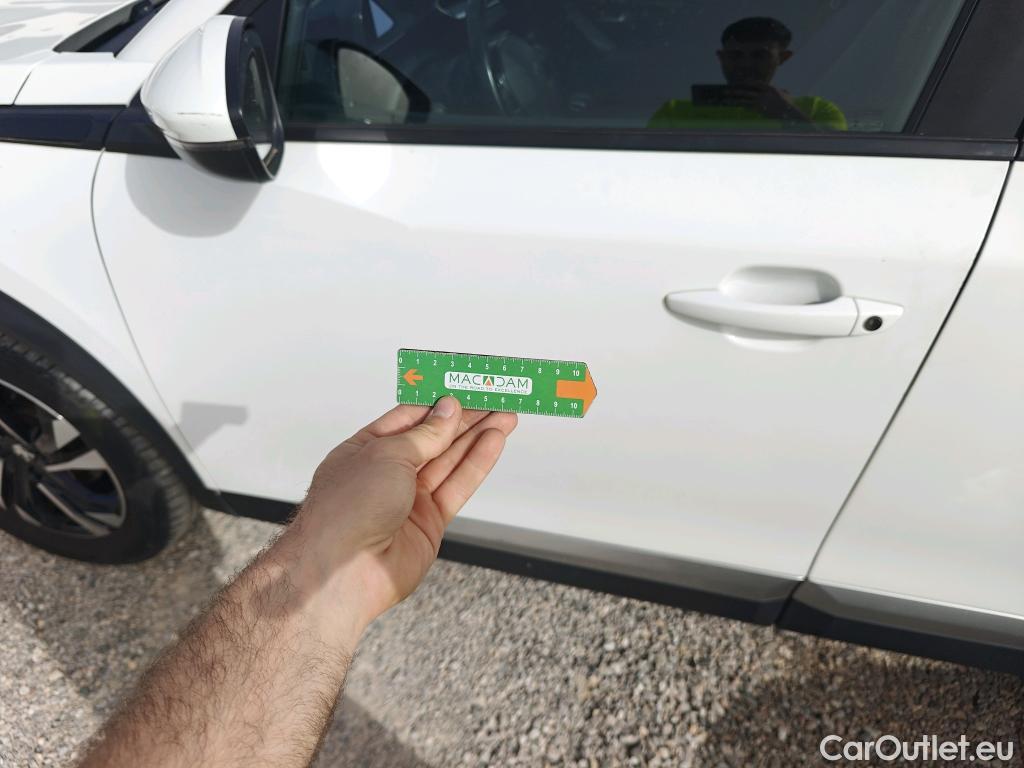  Peugeot  2008 PEUGEOT  / 2019 / 5P / todoterreno Allure BlueHDI 100 S&S BVM6 (AC) #16