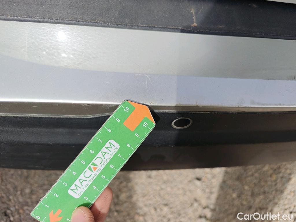  Peugeot  2008 PEUGEOT  / 2019 / 5P / todoterreno Allure BlueHDI 100 S&S BVM6 (AC) #41