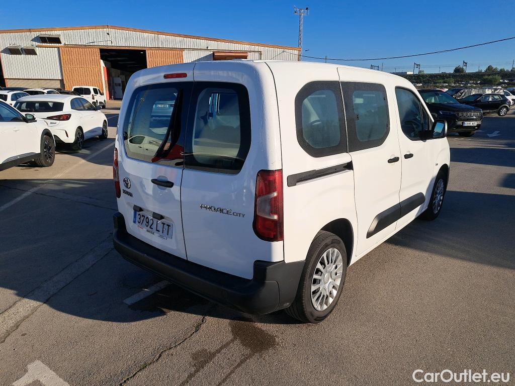  Toyota  Proace TOYOTA  COMBI CITY 1.5D 75kW (100CV) GX L1 #17