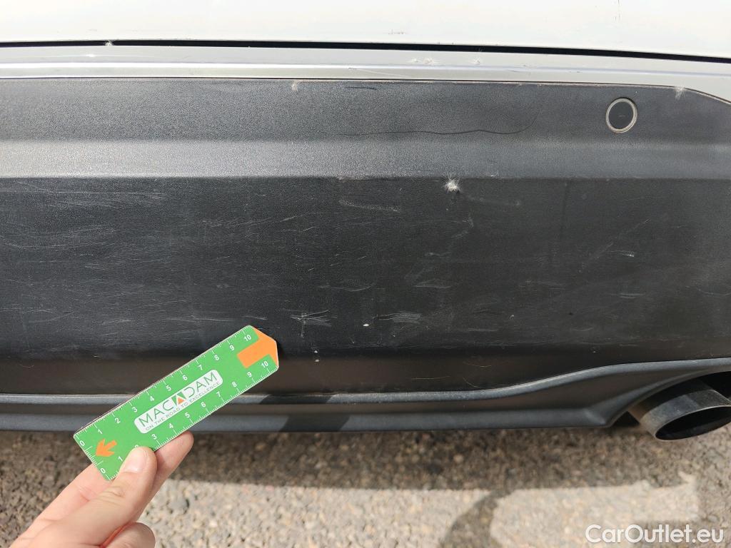  Peugeot  2008 PEUGEOT  / 2019 / 5P / todoterreno Allure BlueHDI 100 S&S BVM6 (AC) #31