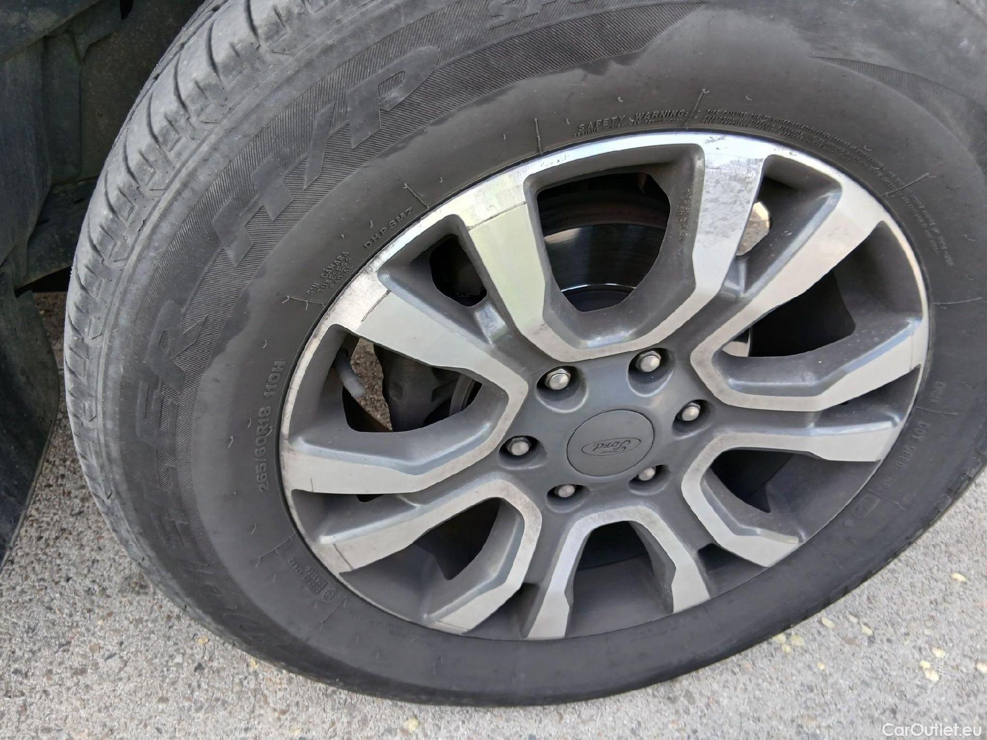  Ford  Ranger FORD  / 2019 / 4P / pickup doble cabina 2.0 Ecobl 157kW 4x4 Dob Cab Wildtrack AT #42