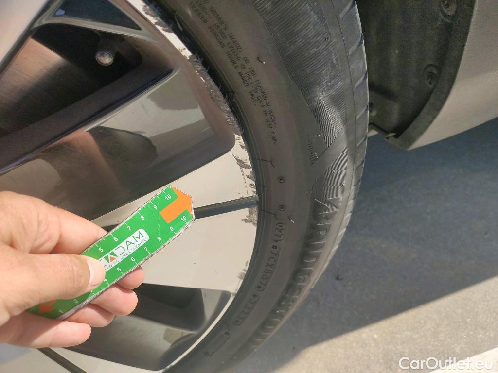  Volvo  XC 40 VOLVO XC40 / 2017 / 5P / todoterreno 1.5 T4 Twin Recharge R-Design Exp Auto #2