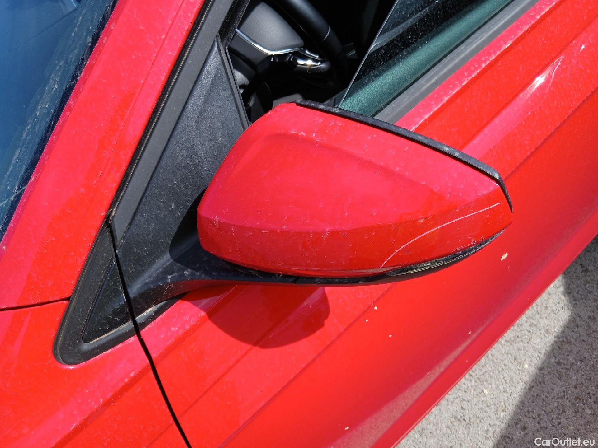  Volkswagen  Polo VOLKSWAGEN  / 2017 / 5P / berlina con portón Advance 1.0 TSI 70kW (95CV) #8