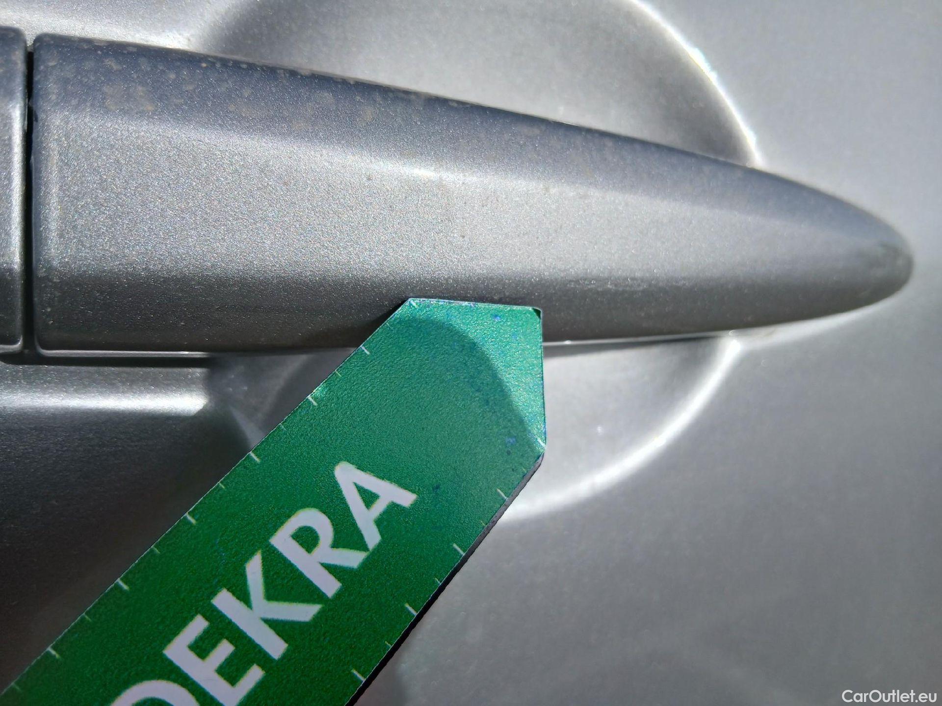  Nissan  Qashqai NISSAN  / 2021 / 5P / todoterreno DIG-T 116kW (158CV) mHEV Xtronic Acenta (AC8) #45