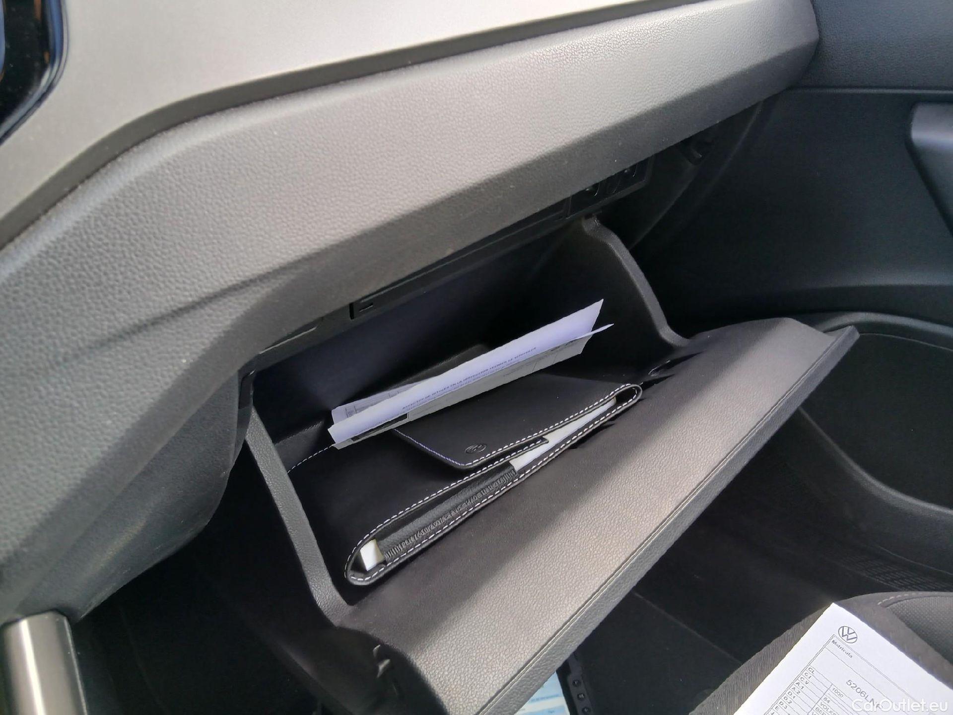  Volkswagen  Polo VOLKSWAGEN  / 2017 / 5P / berlina con portón Advance 1.0 TSI 70kW (95CV) #1