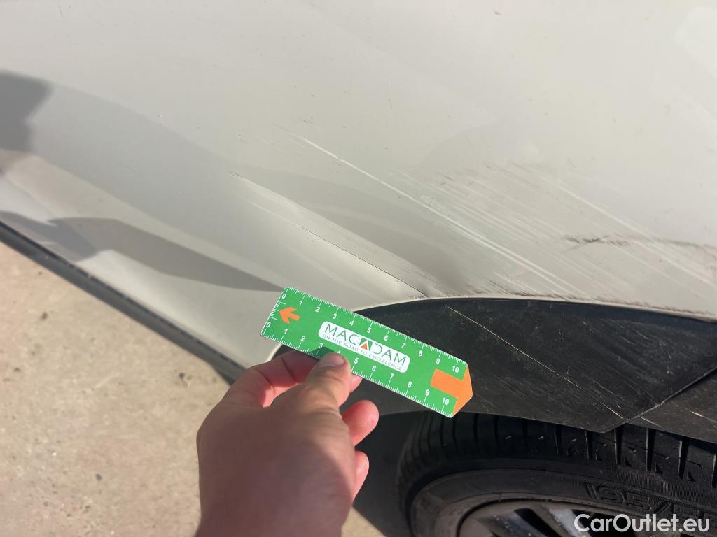  Mini  Cooper MINI MINI / 2014 / 5P / berlina con portón ONE 5 PUERTAS (CX) #10