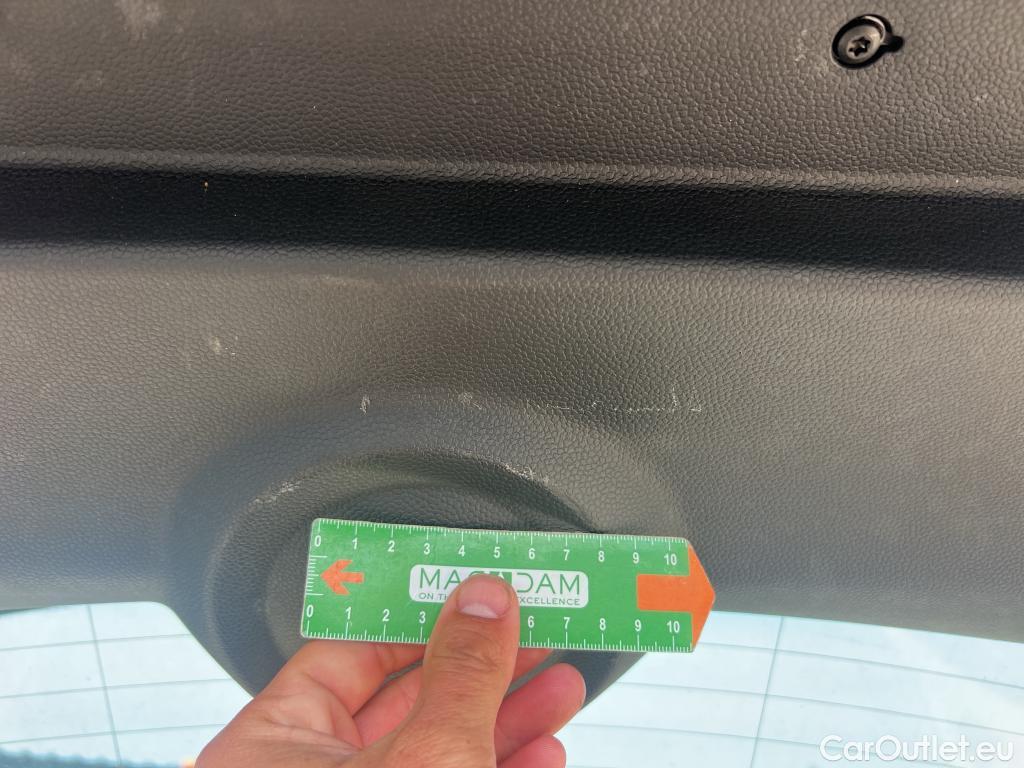  Mini  Cooper MINI MINI / 2014 / 5P / berlina con portón ONE 5 PUERTAS (CX) #33