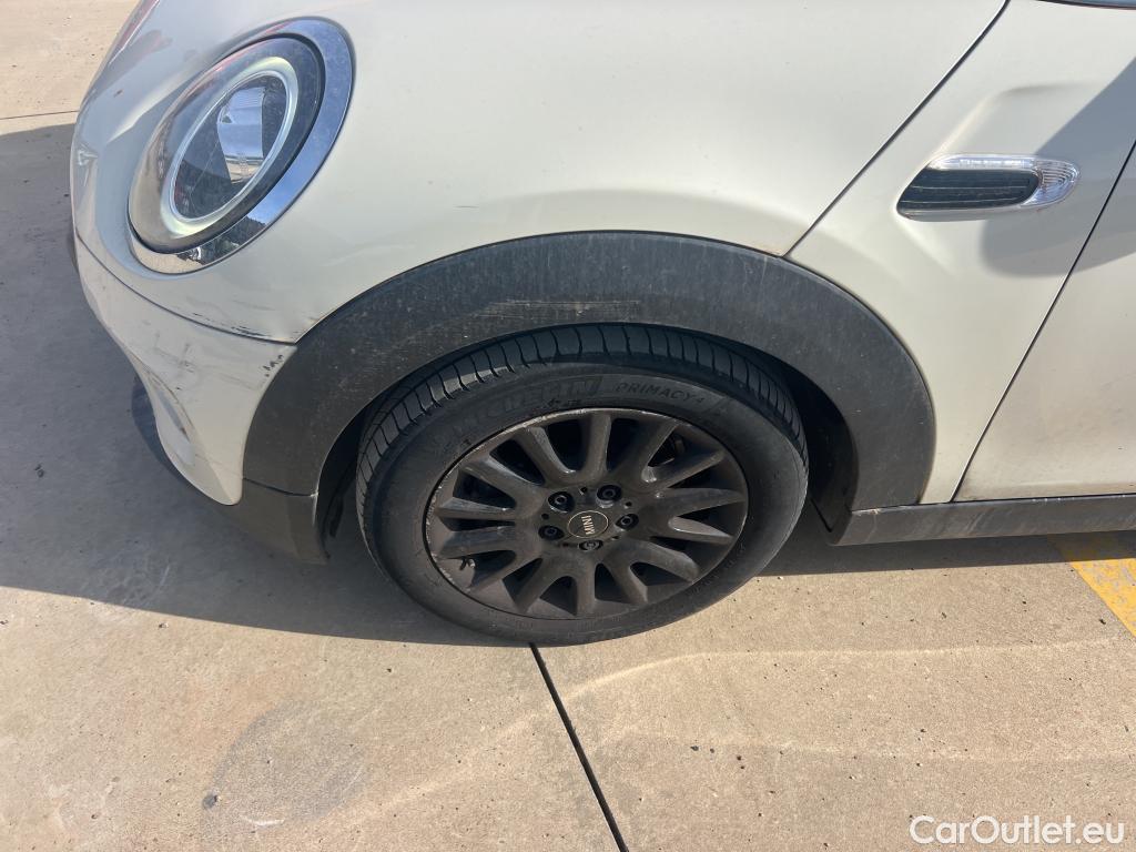  Mini  Cooper MINI MINI / 2014 / 5P / berlina con portón ONE 5 PUERTAS (CX) #36