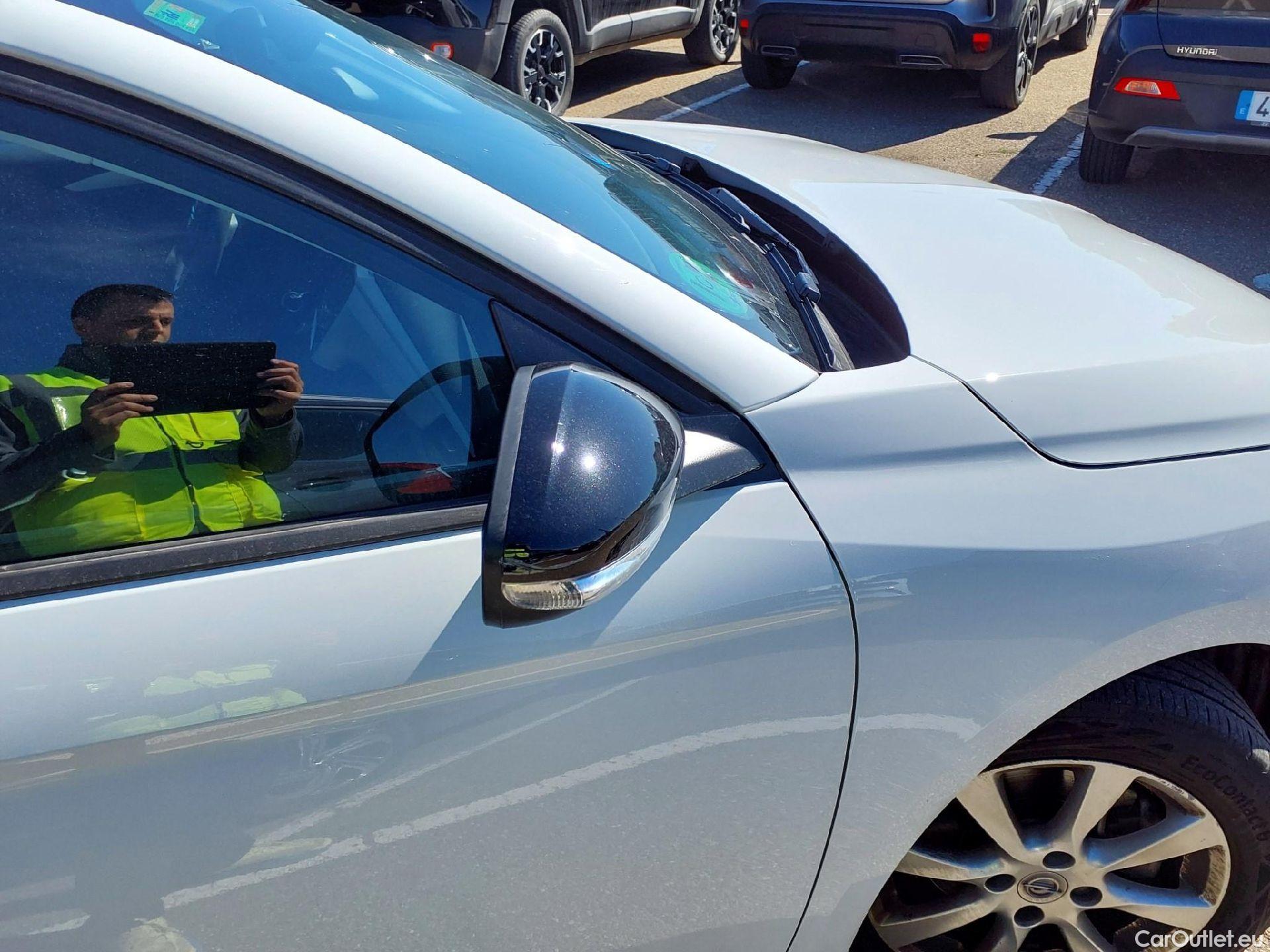  Opel  Corsa OPEL  / 2019 / 5P / berlina con portón 1.2T XHL 74kW (100CV) Edition (AC2) #8