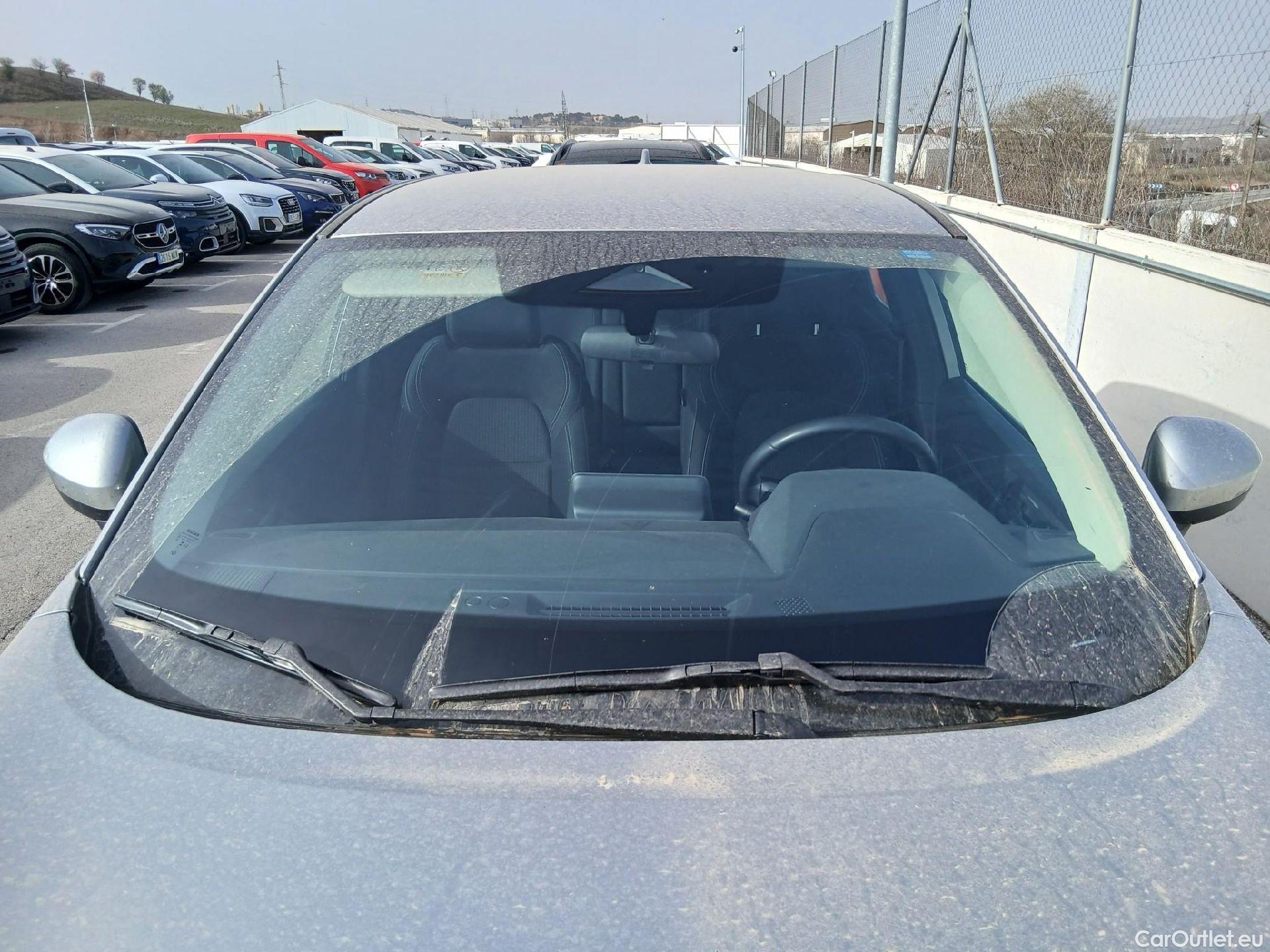  Nissan  Qashqai NISSAN  / 2021 / 5P / todoterreno DIG-T 116kW (158CV) mHEV Xtronic Acenta (AC8) #1