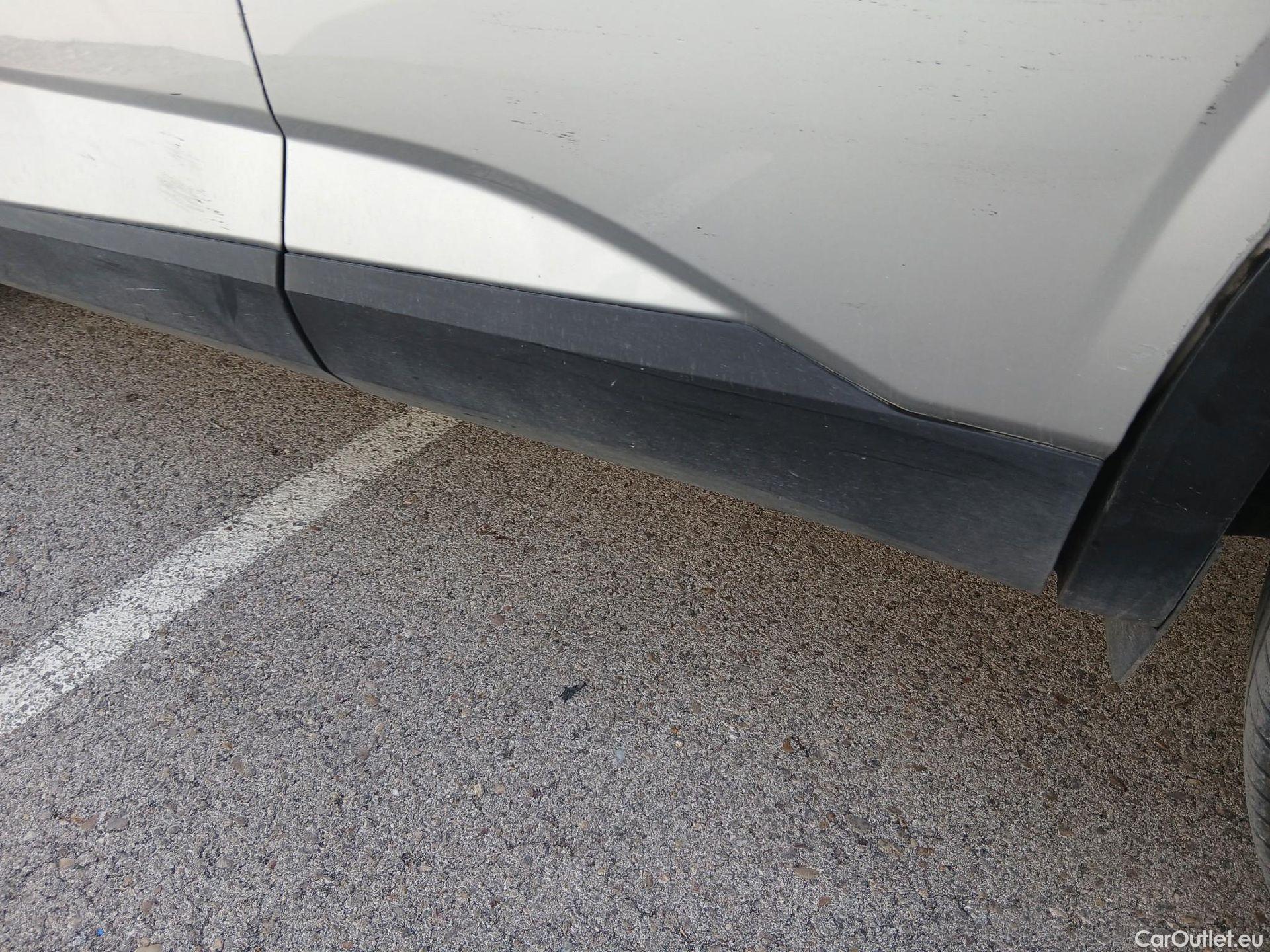  Nissan  Qashqai NISSAN  / 2021 / 5P / todoterreno DIG-T 116kW (158CV) mHEV Xtronic Acenta (AC8) #66