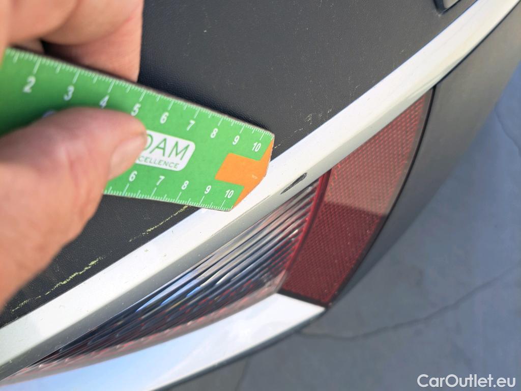  KIA  Sportage KIA  / 2022 / 5P / todoterreno 1.6 T-GDi MHEV 118kW (160CV) Drive 17