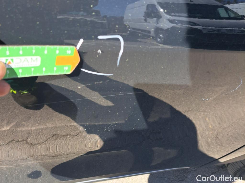  KIA  Sportage KIA  / 2022 / 5P / todoterreno 1.6 T-GDi MHEV 118kW (160CV) Drive 17