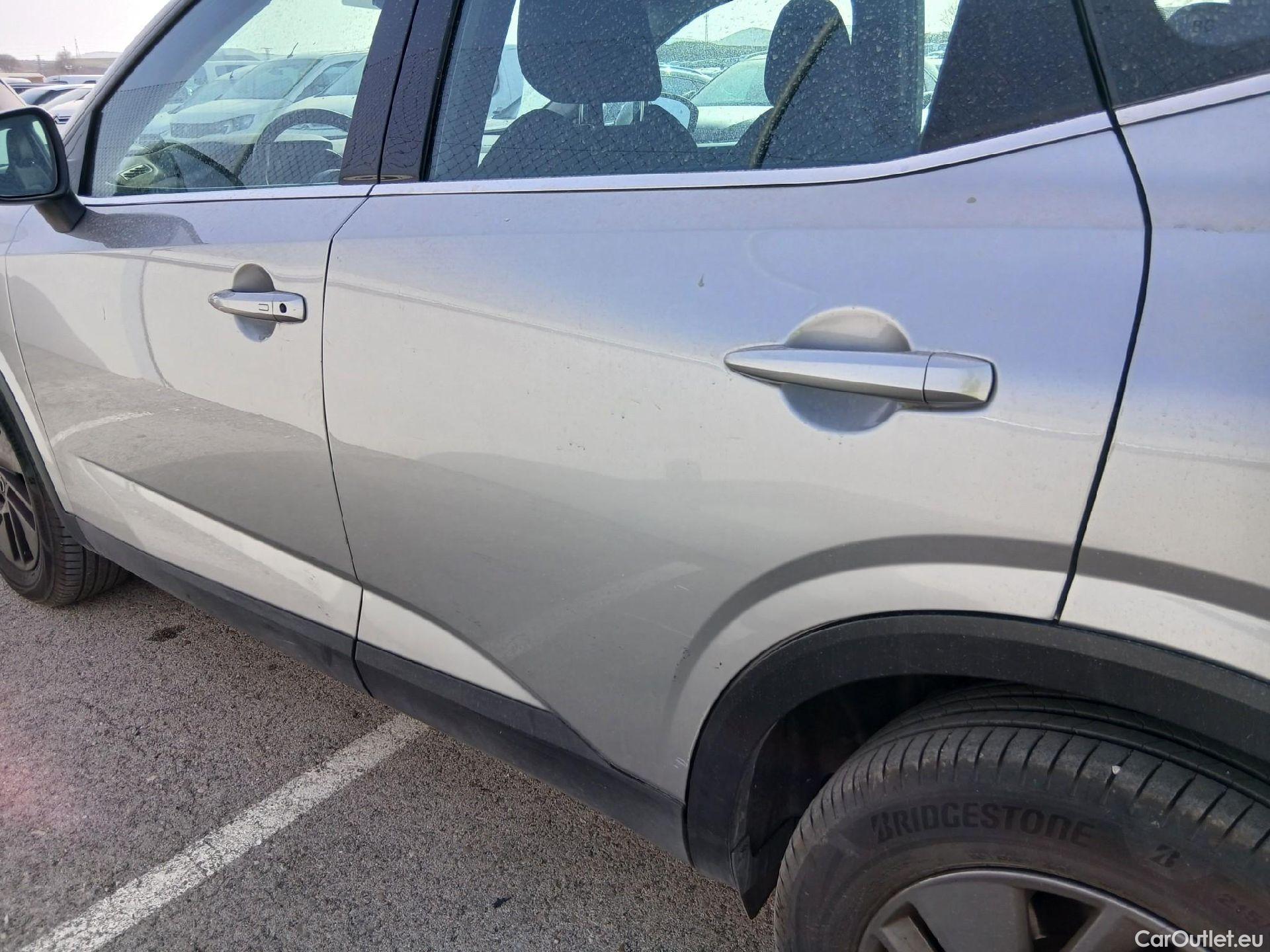  Nissan  Qashqai NISSAN  / 2021 / 5P / todoterreno DIG-T 116kW (158CV) mHEV Xtronic Acenta (AC8) #18