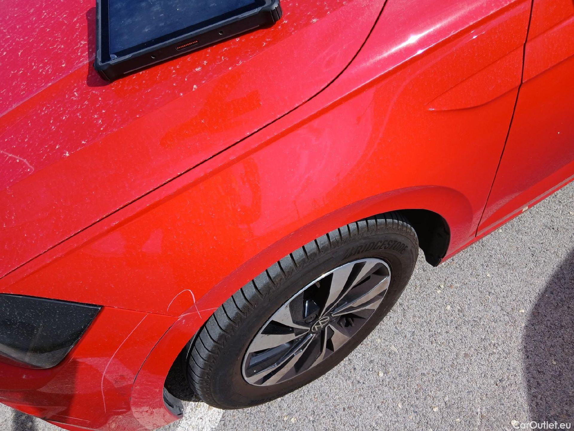  Volkswagen  Polo VOLKSWAGEN  / 2017 / 5P / berlina con portón Advance 1.0 TSI 70kW (95CV) #9