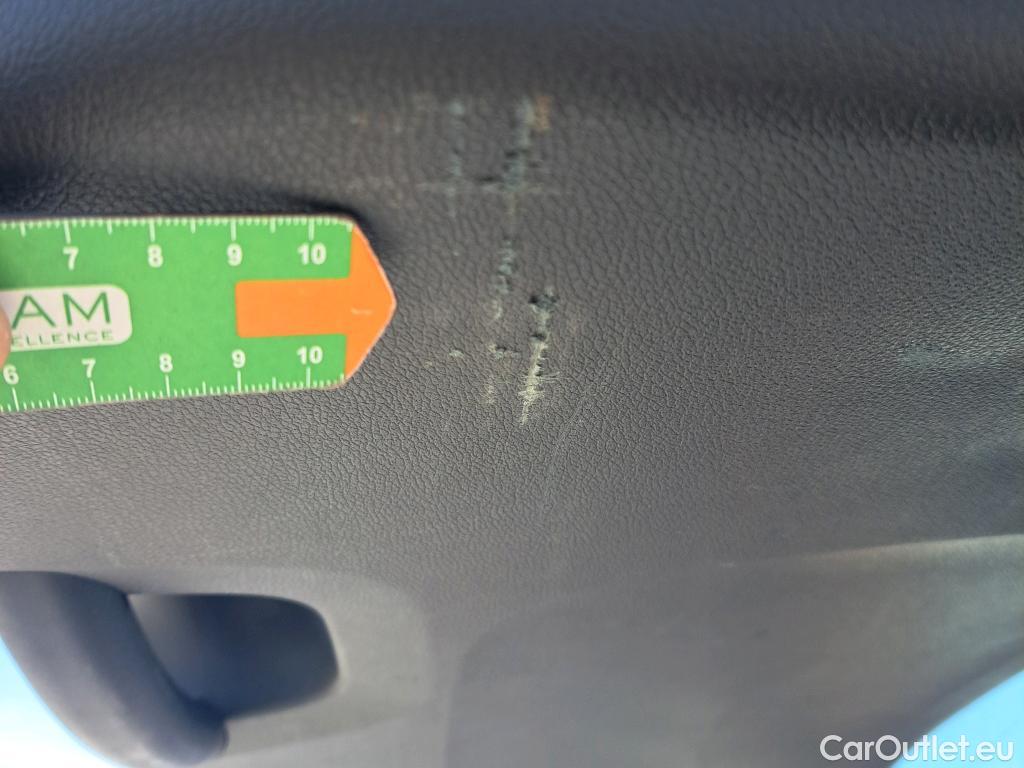  KIA  Sportage KIA  / 2022 / 5P / todoterreno 1.6 T-GDi MHEV 118kW (160CV) Drive 17