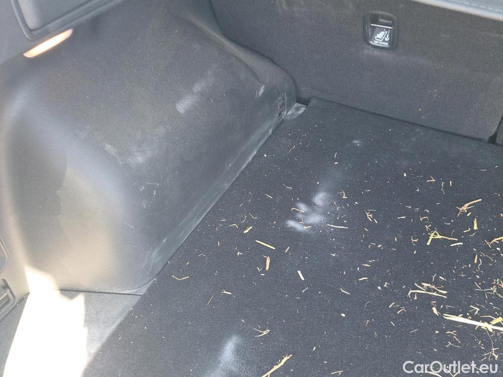  KIA  Sportage KIA  / 2022 / 5P / todoterreno 1.6 T-GDi MHEV 118kW (160CV) Drive 17