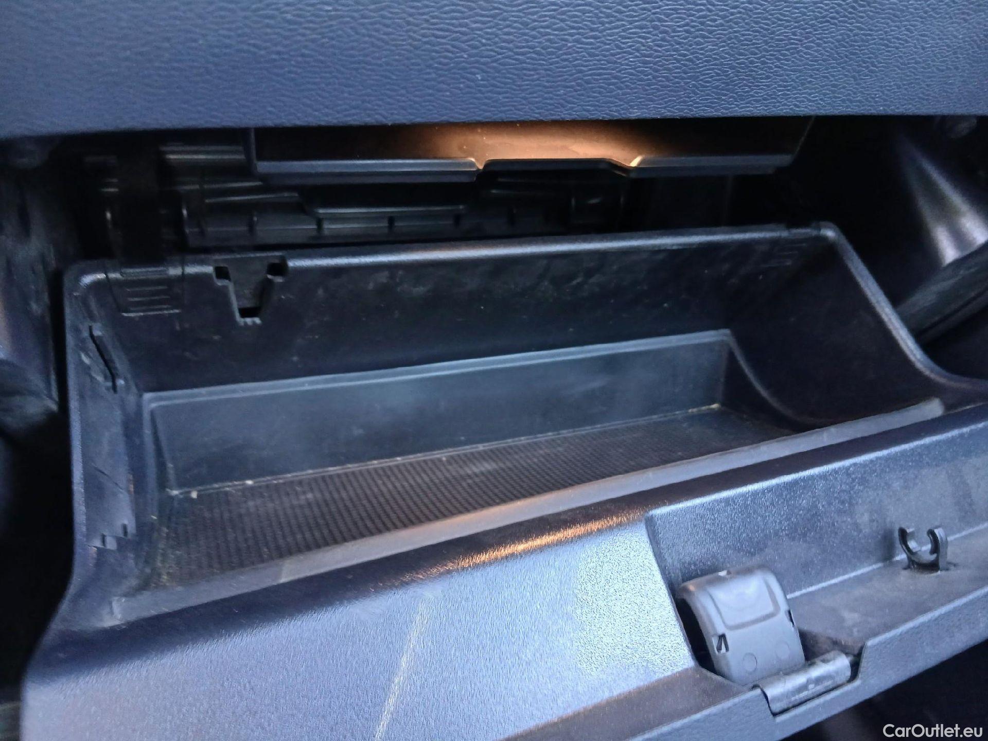  Volvo  XC 40 XC40 Core Recharge Plug-In Hybrid 2WD 1.5 T4 210CV AT7 E6d #2