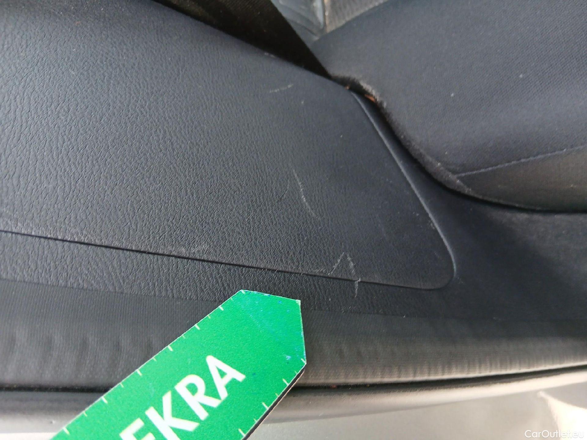  Nissan  Qashqai NISSAN  / 2021 / 5P / todoterreno DIG-T 116kW (158CV) mHEV Xtronic Acenta (AC8) #55