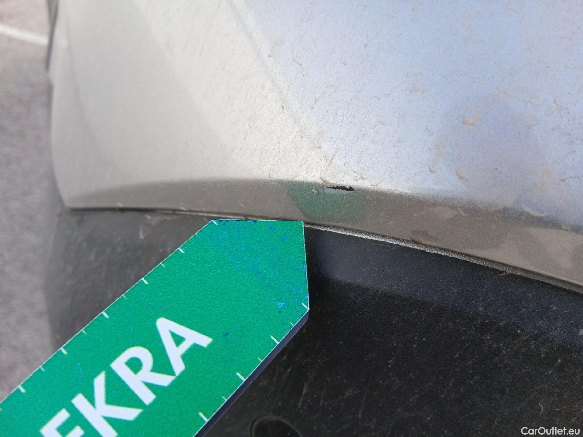  Nissan  Qashqai NISSAN  / 2021 / 5P / todoterreno DIG-T 116kW (158CV) mHEV Xtronic Acenta (AC8) #28