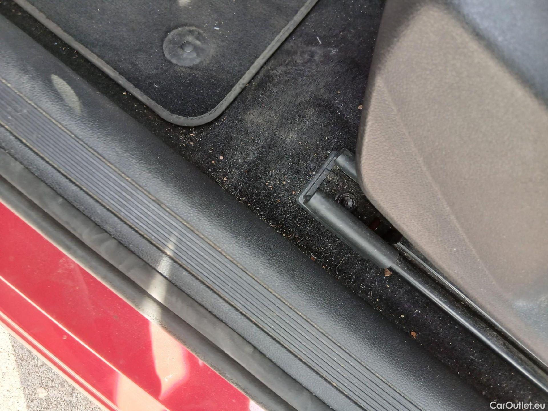  Volkswagen  Polo VOLKSWAGEN  / 2017 / 5P / berlina con portón Advance 1.0 TSI 70kW (95CV) #15