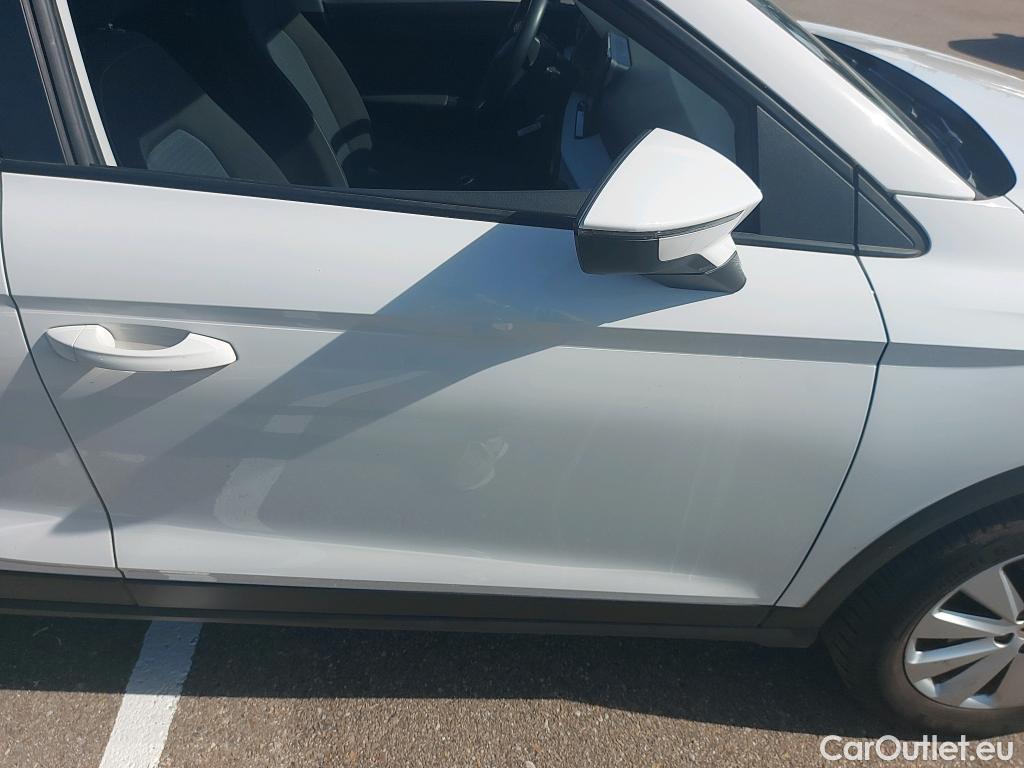  Seat  Arona SEAT  / 2021 / 5P / todoterreno 1.0 TSI 81kW (110CV) Style XL(SP) #3