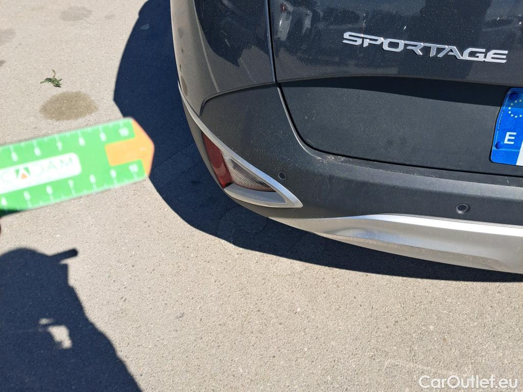  KIA  Sportage KIA  / 2022 / 5P / todoterreno 1.6 T-GDi MHEV 118kW (160CV) Drive 17