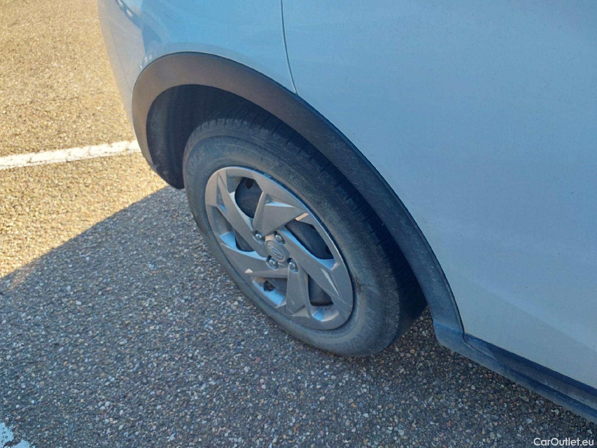  Hyundai  Bayon HYUNDAI  / 2024 / 5P / todoterreno 1.0 TGDI 74kW (100CV) 48V Klass #7