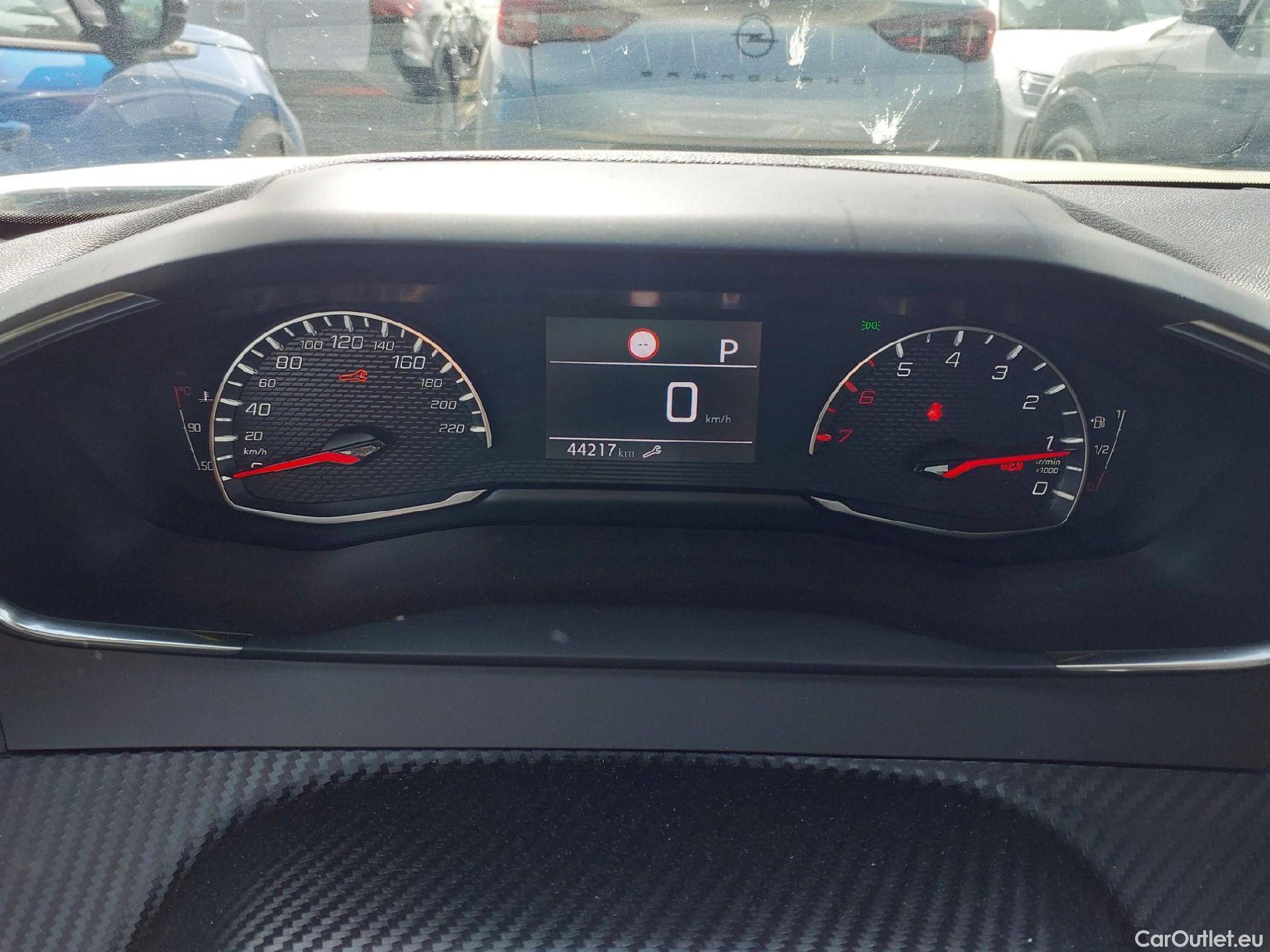  Peugeot  2008  Active Pack 1.5 HDi 130CV AT8 E6d #2