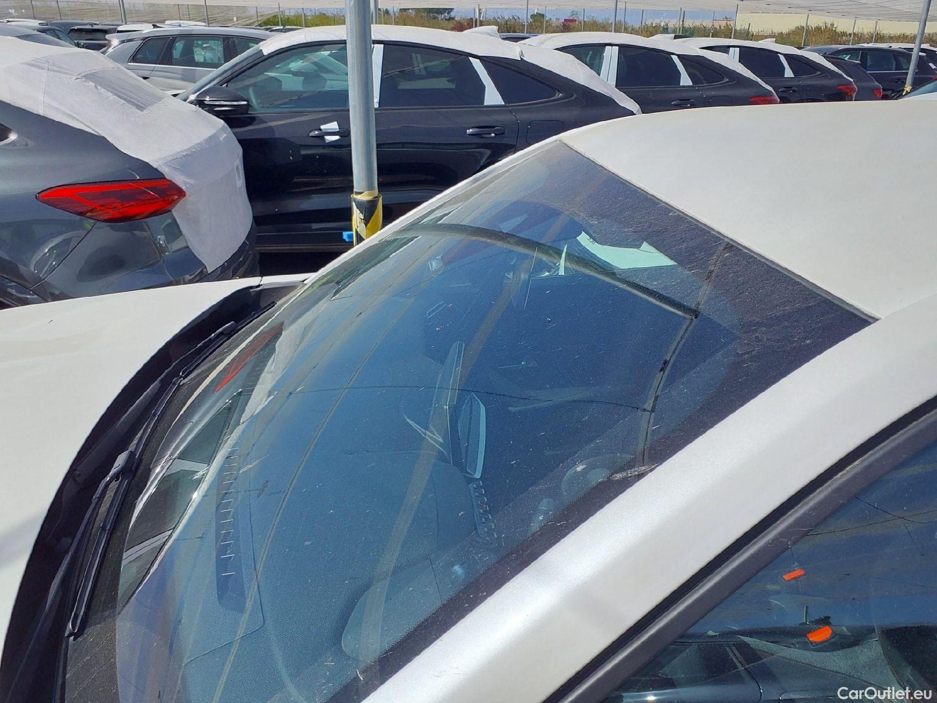  Peugeot  2008  Active Pack 1.5 HDi 130CV AT8 E6d #5