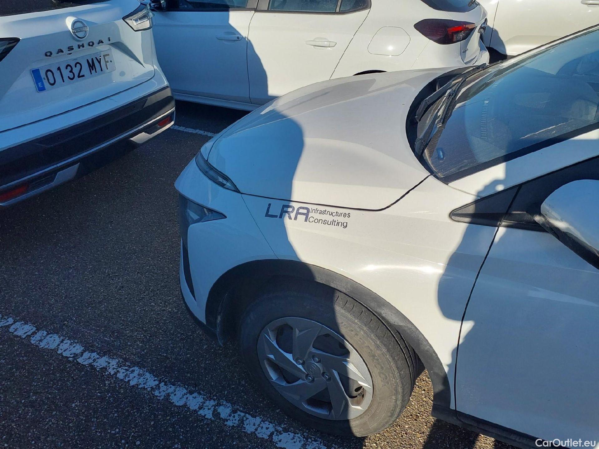  Hyundai  Bayon HYUNDAI  / 2024 / 5P / todoterreno 1.0 TGDI 74kW (100CV) 48V Klass #2