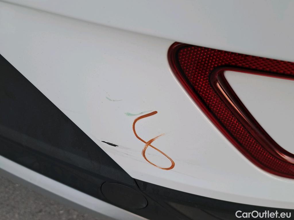  Volkswagen  T-ROC  Life 2.0 TDI 115CV MT6 E6d #18