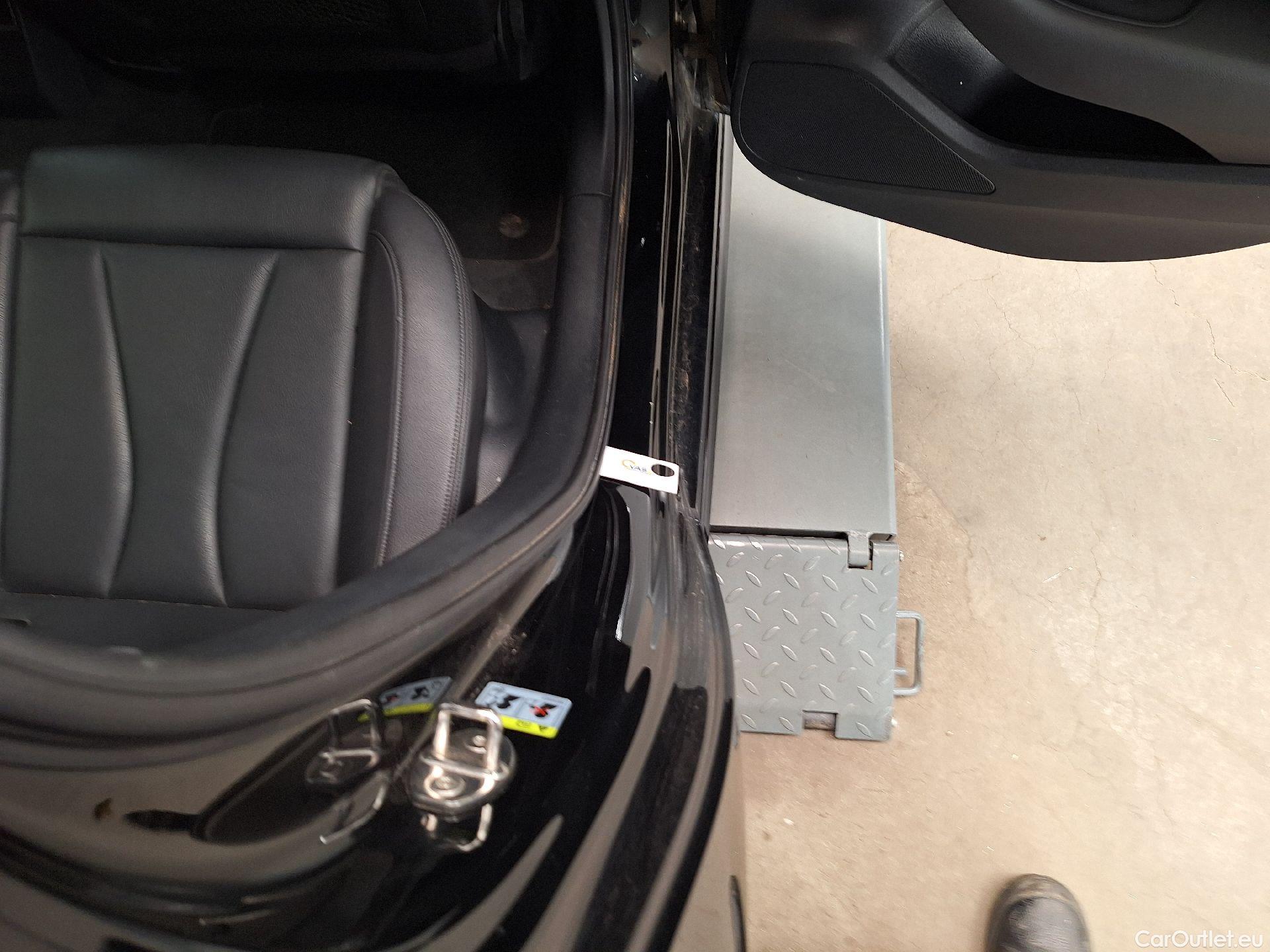  Audi  A3 Audi,  Sportback FL'16, Audi  Sportback 2.0 40 TFSi 140kW S tronic Quatt #9