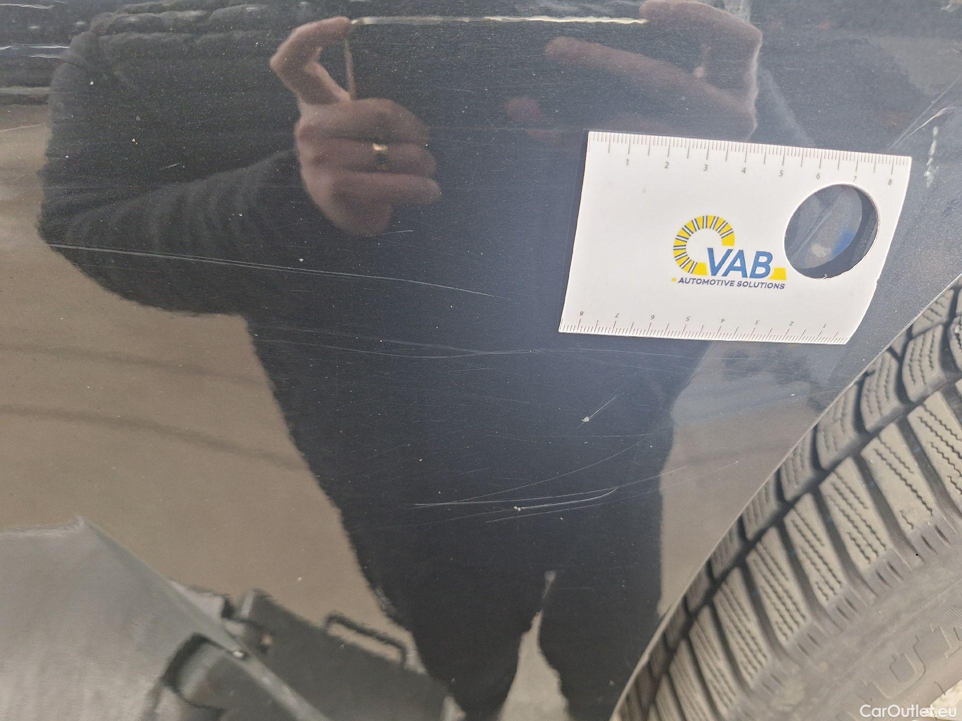  Bmw  Serie 3 BMW, 3-serie '18, BMW 3 Reeks Berline 318dA (110 kW) 4d #28